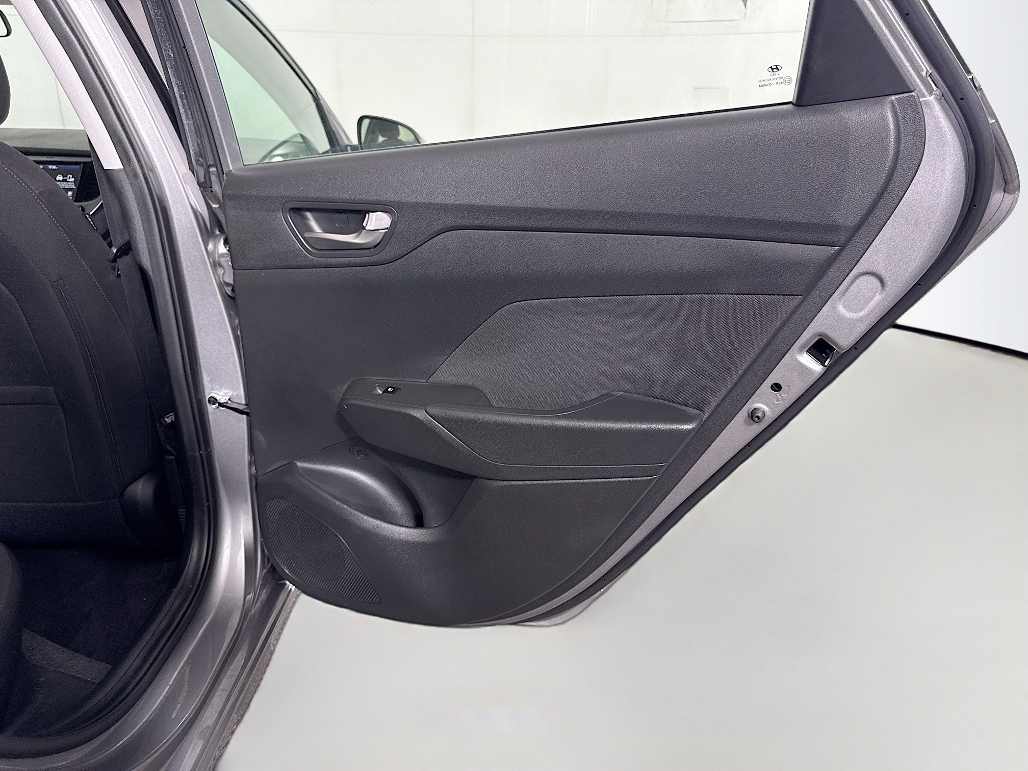 Used 2022 Hyundai Accent SEL image 27