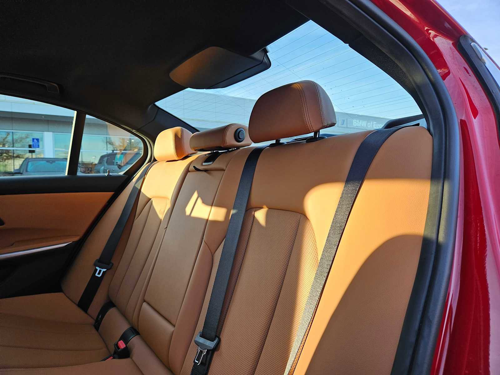 Used 2024 BMW 330i xDrive Sedan w/ Premium Package image 21