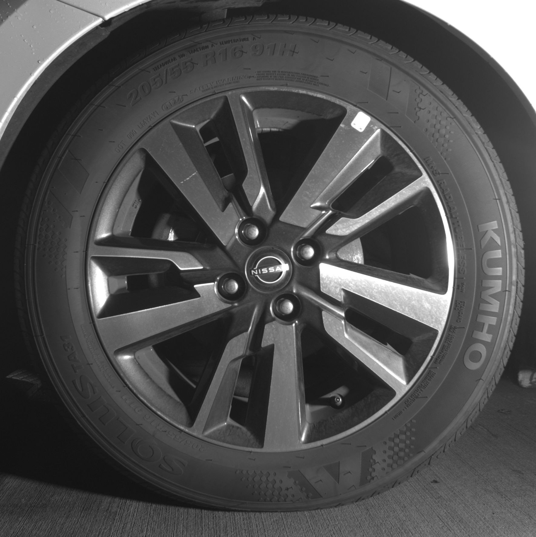 Used 2025 Nissan Versa SV image 12