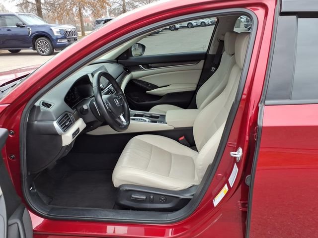 Used 2021 Honda Accord Touring image 4