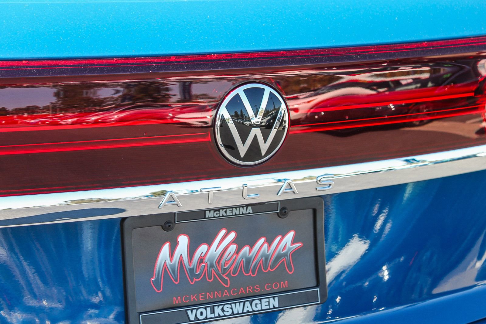 Used 2025 Volkswagen Atlas Cross Sport SE image 10