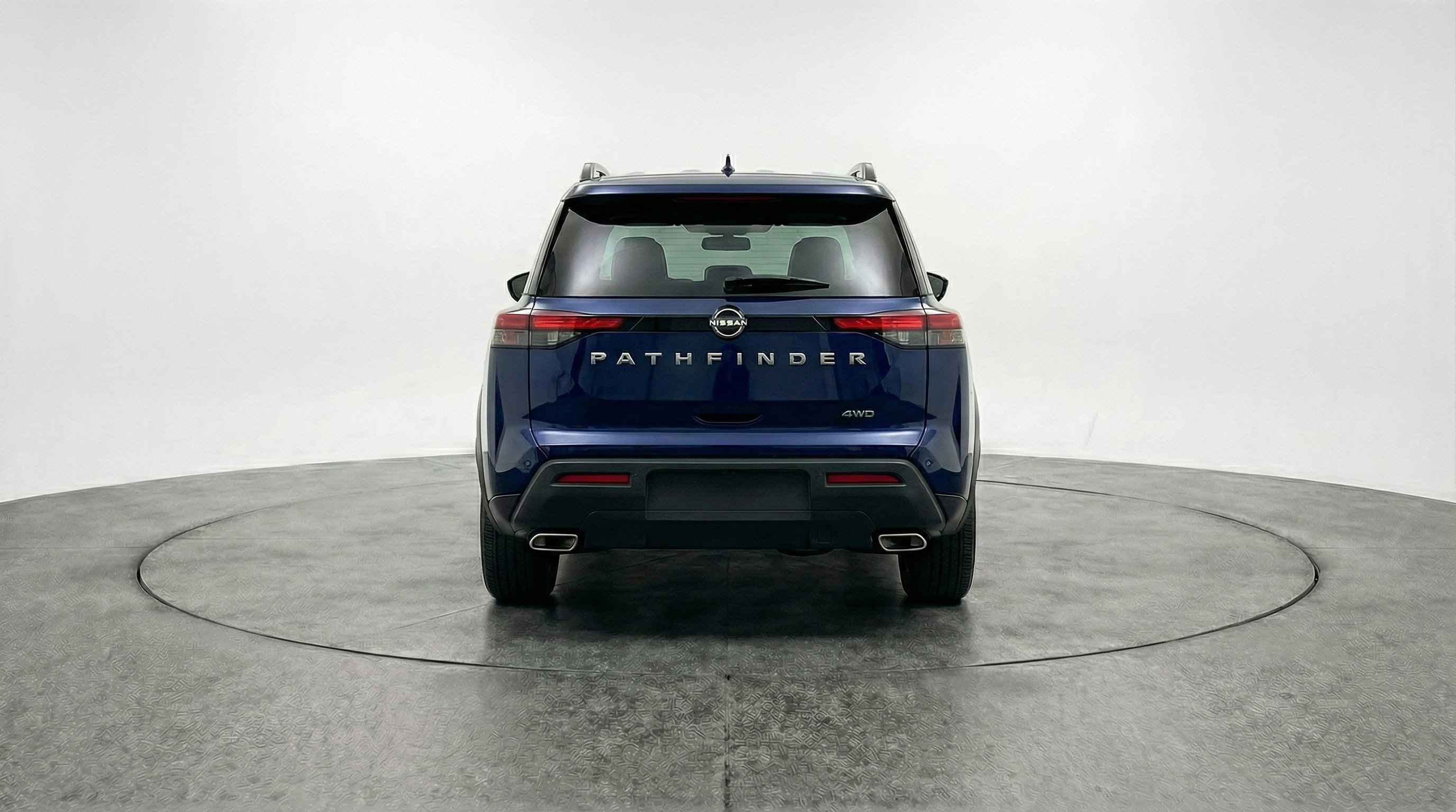 Used 2025 Nissan Pathfinder SV image 7