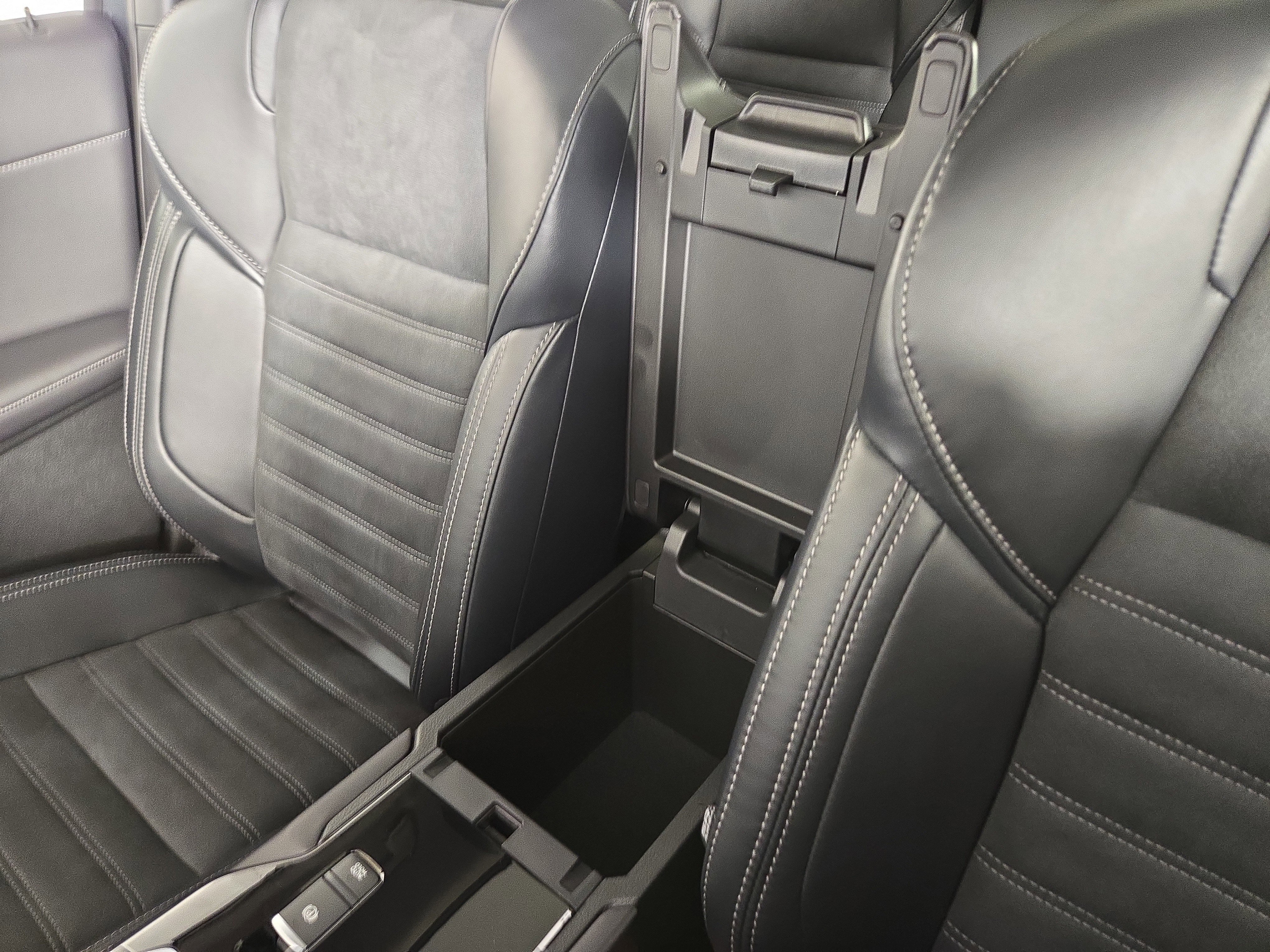 New 2026 Mitsubishi Outlander SE image 29