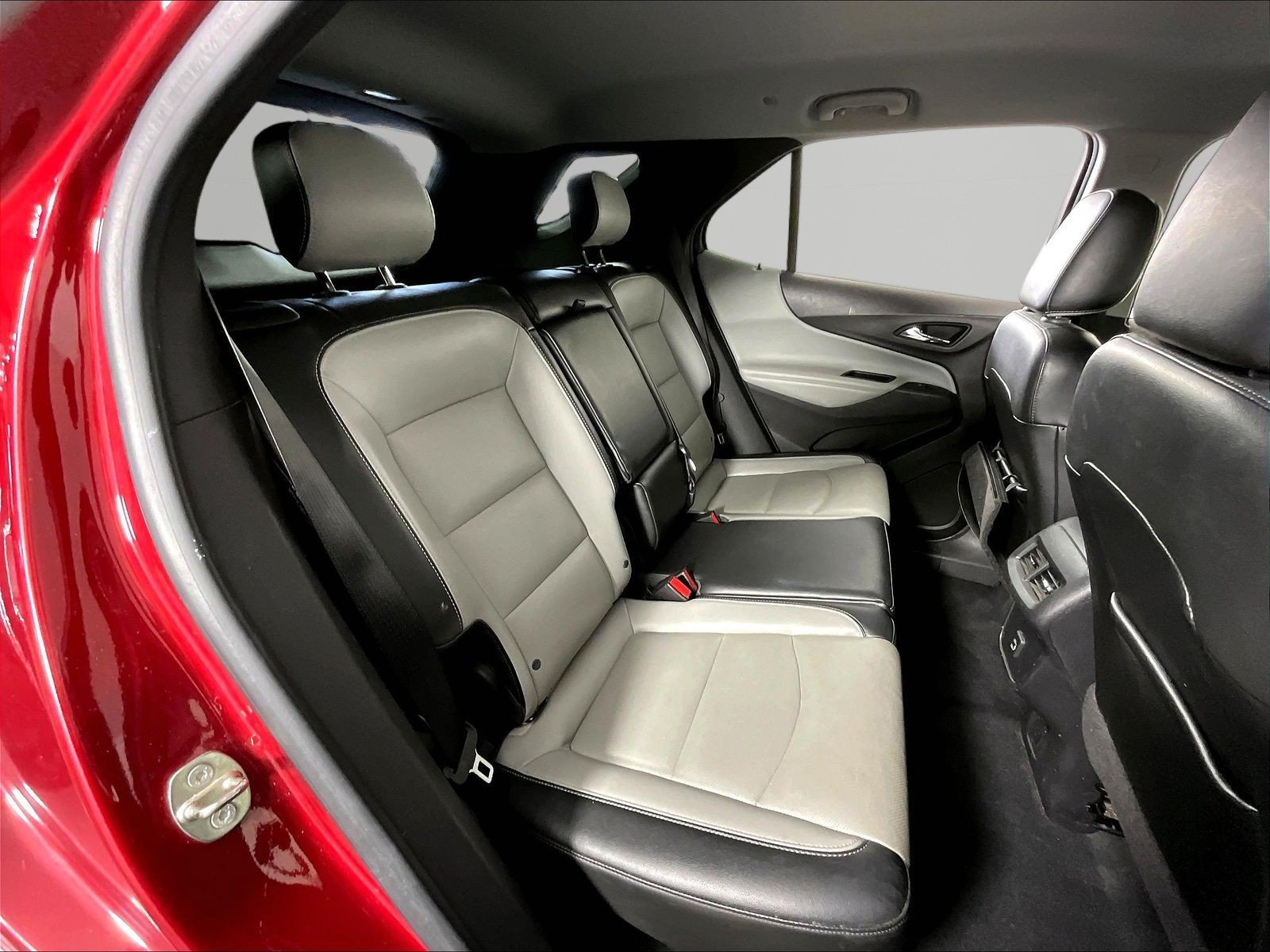 Used 2019 Chevrolet Equinox Premier FWD image 24
