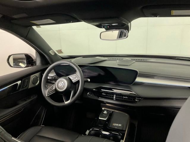 Used 2025 Buick Enclave Avenir w/ LPO, All-Weather Package image 32