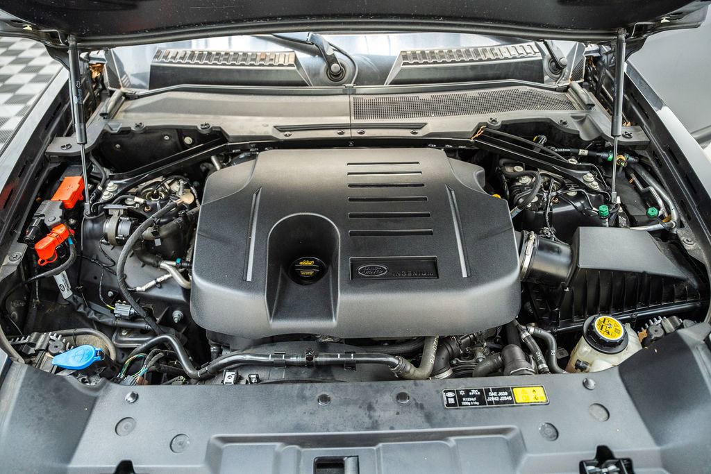 Used 2022 Land Rover Defender 110 X-Dynamic HSE AWD/4WD image 22