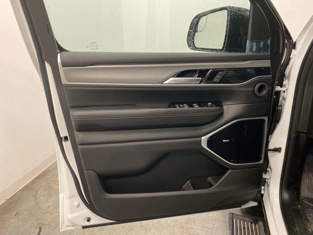 New 2026 Jeep Grand Wagoneer Limited image 21