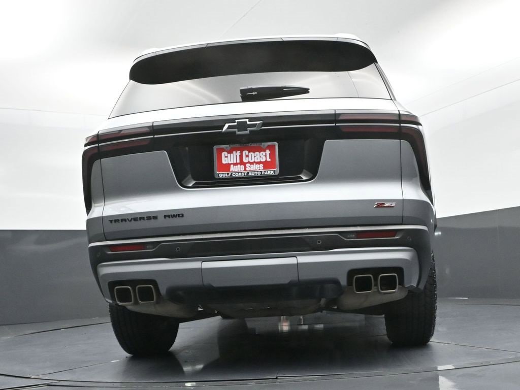 Used 2025 Chevrolet Traverse Z71 w/ Driver Confidence Package image 35
