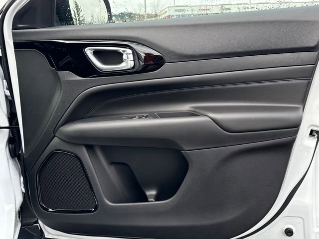New 2026 Jeep Compass Latitude image 24
