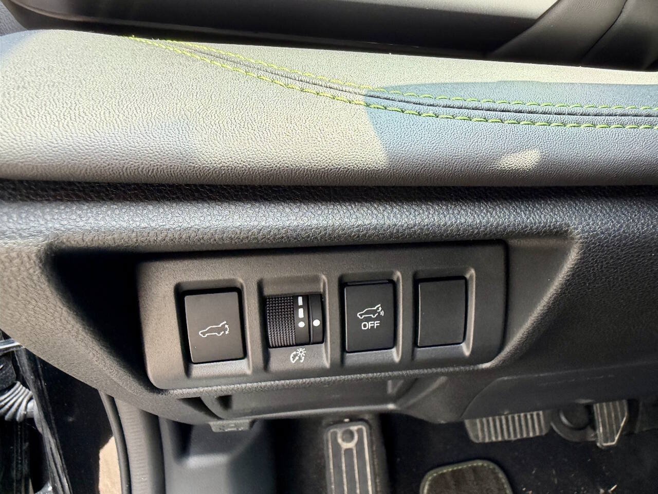 Used 2025 Subaru Outback Onyx Edition AWD/4WD image 36