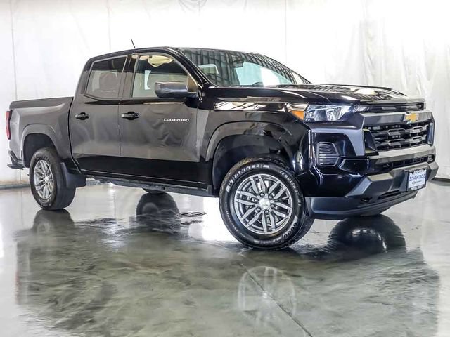 Used 2026 Chevrolet Colorado LT w/ Advanced Trailering Package AWD/4WD video 2