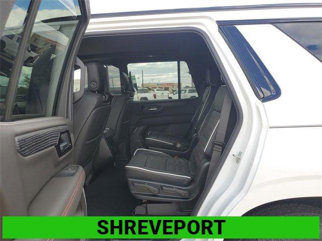 New 2026 GMC Yukon AT4 Ultimate w/ LPO, Floor Liner Package image 9