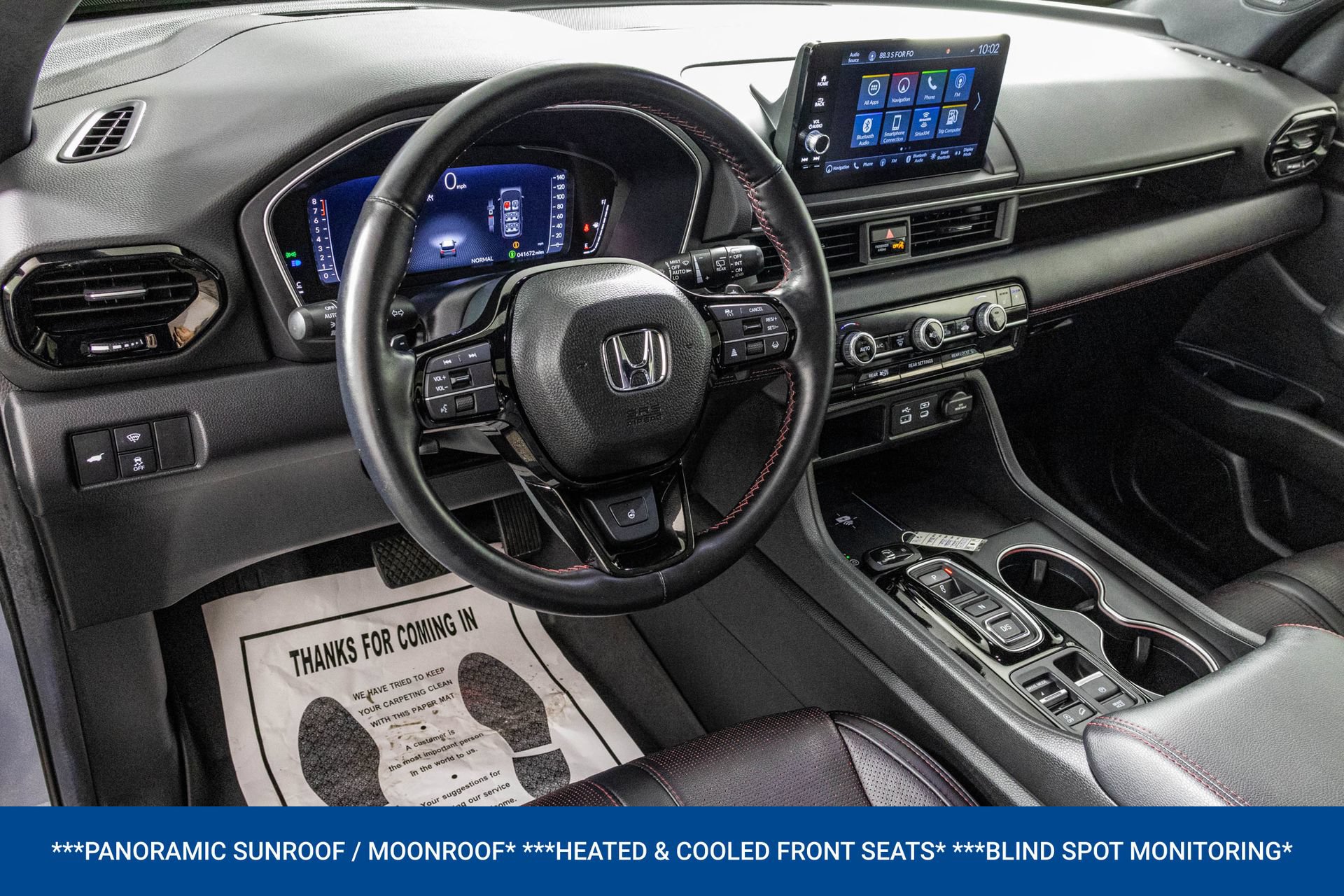 Used 2025 Honda Pilot Black Edition image 4