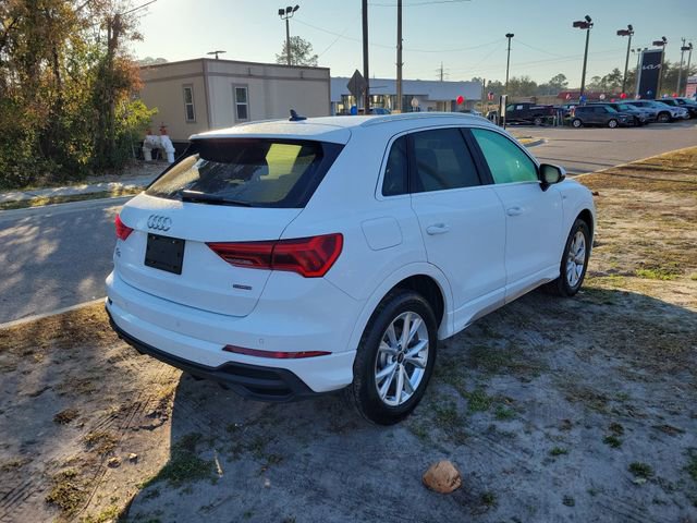 Used 2024 Audi Q3 2.0T Premium AWD/4WD image 2