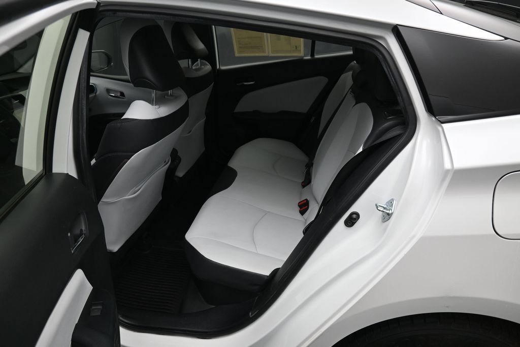 Certified 2022 Toyota Prius XLE w/ Advanced Technology Package AWD/4WD image 27