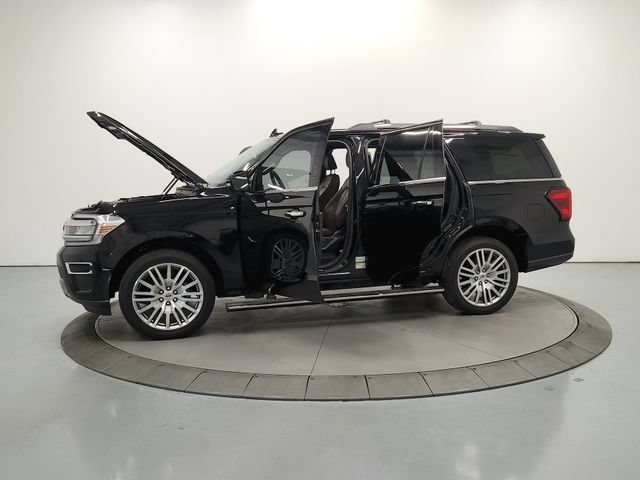 Used 2023 Ford Expedition Limited RWD image 13