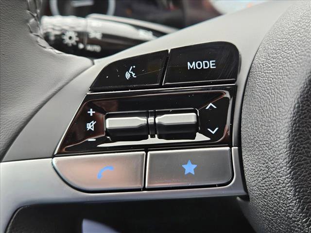 New 2026 Hyundai Elantra Limited FWD image 16