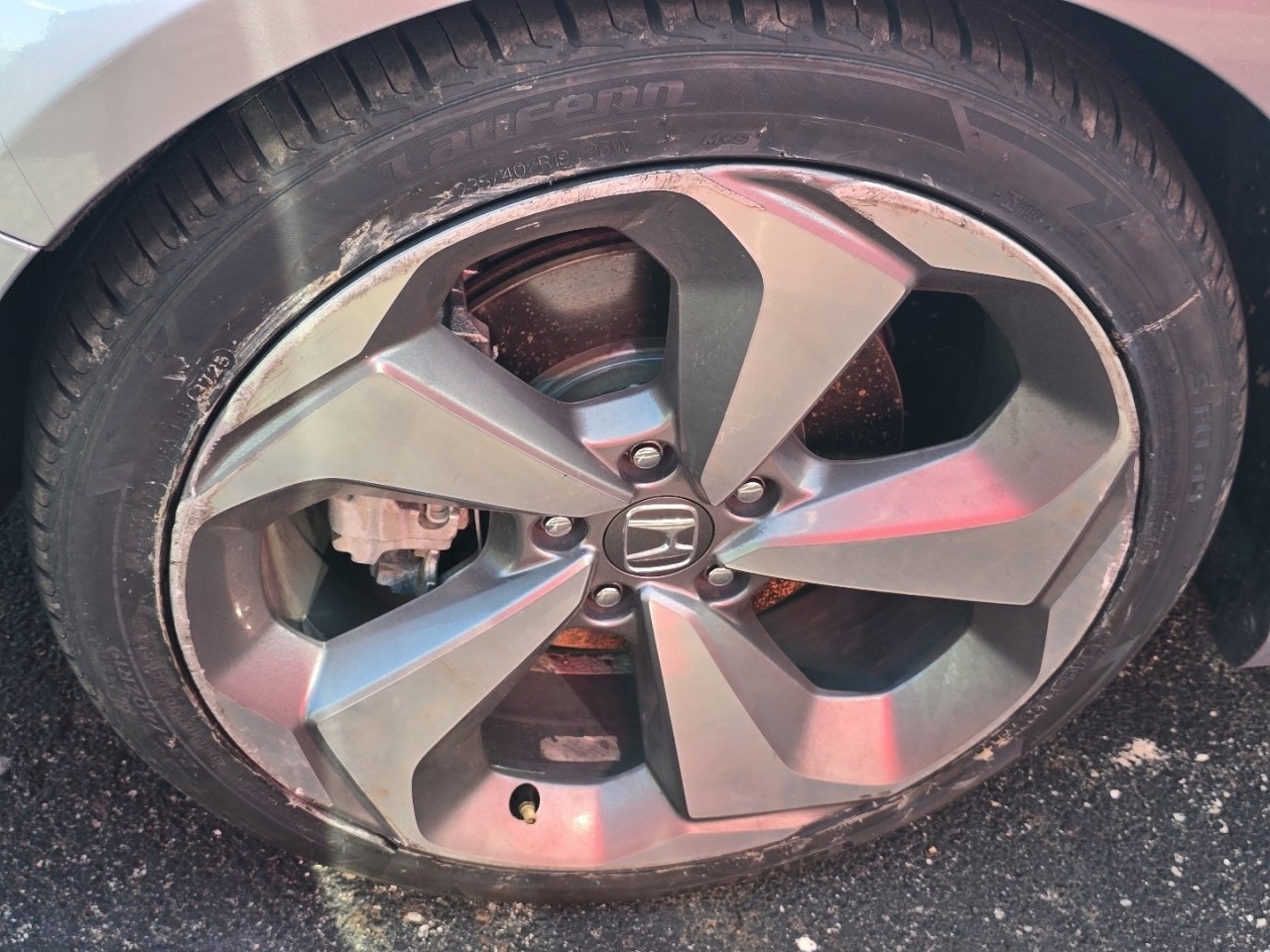 Used 2018 Honda Accord Touring image 13