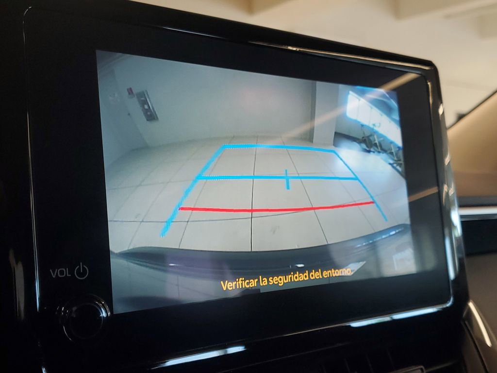 Used 2025 Toyota Corolla LE image 26