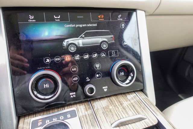 Used 2019 Land Rover Range Rover HSE image 18