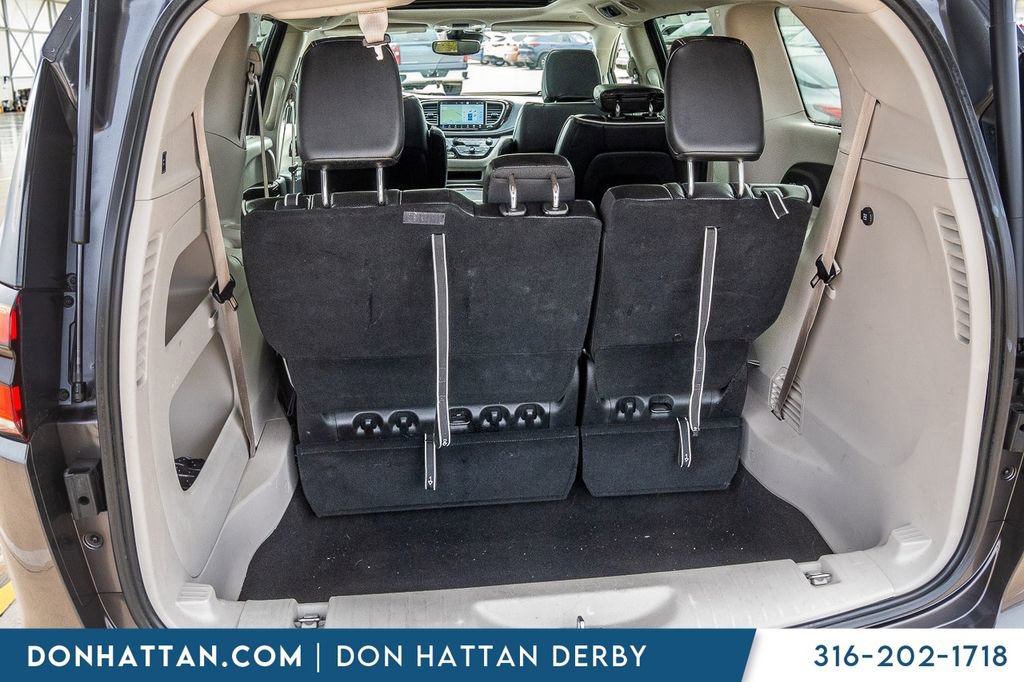 Used 2023 Chrysler Pacifica Limited image 68