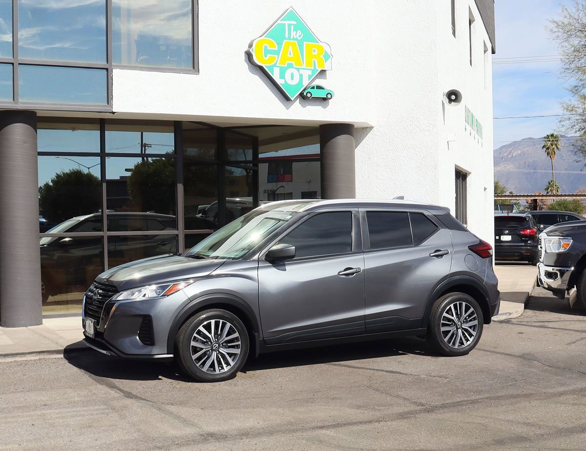 Used 2024 Nissan Kicks SV FWD image 7