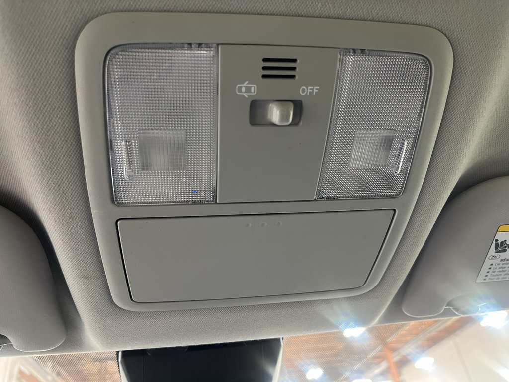Used 2018 Toyota Corolla iM w/ All-Weather Mat Package FWD image 41