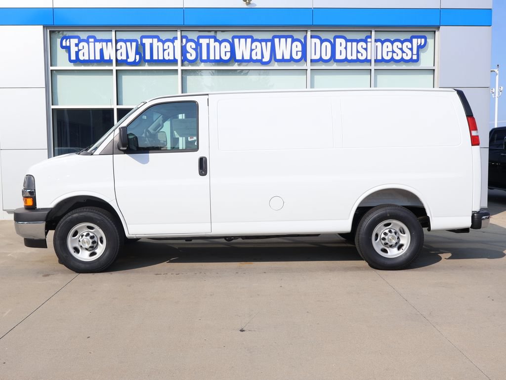 New 2026 Chevrolet Express 2500 w/ Enhanced Convenience Package RWD image 7