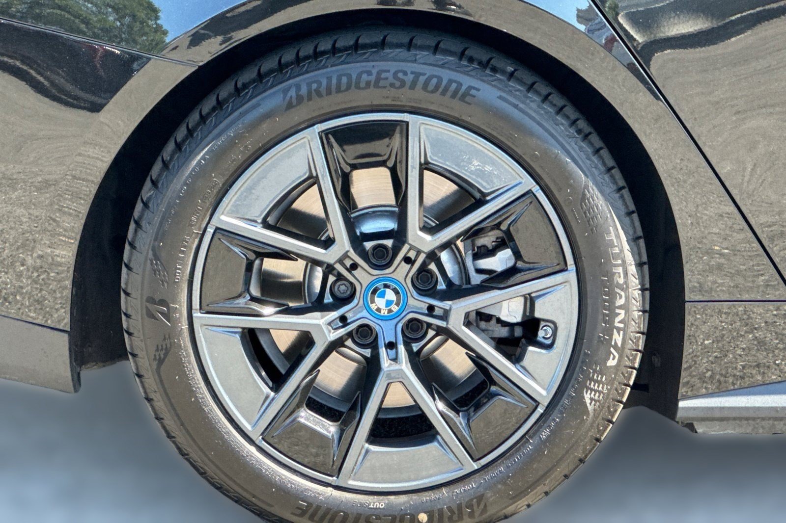 Certified 2023 BMW i4 eDrive40 w/ Premium Package RWD image 12