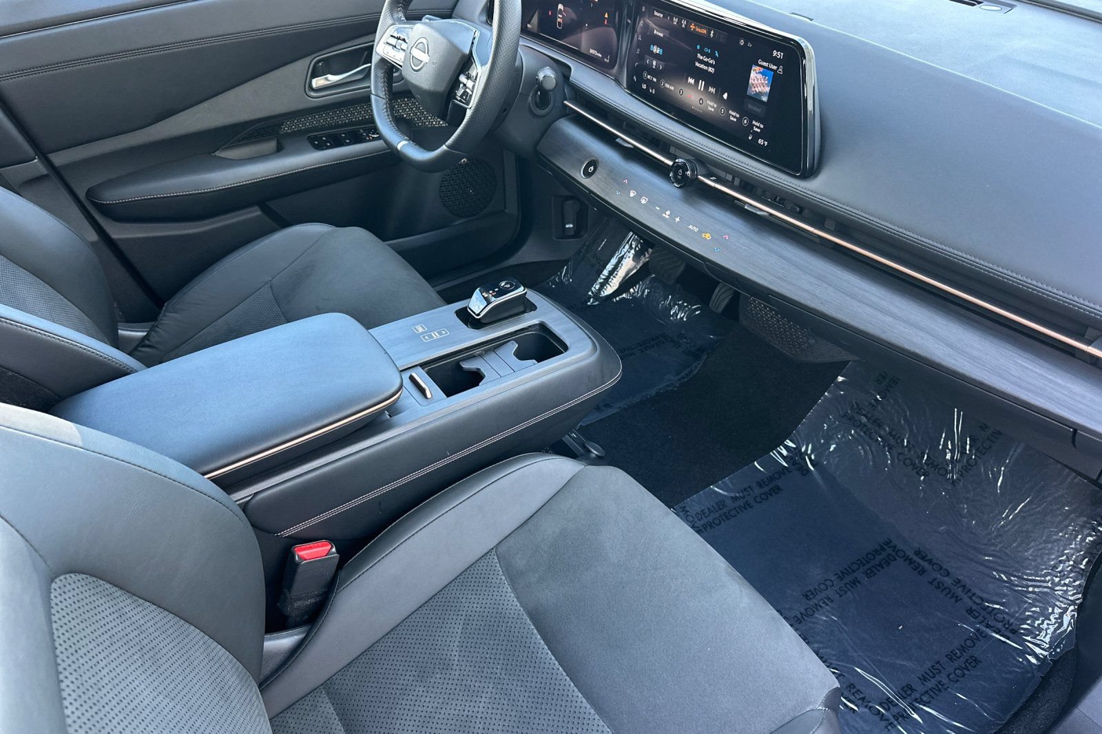 Certified 2023 Nissan Ariya FWD image 18