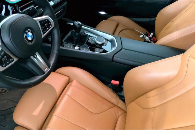 Used 2025 BMW Z4 M40i w/ Edition RWD image 8