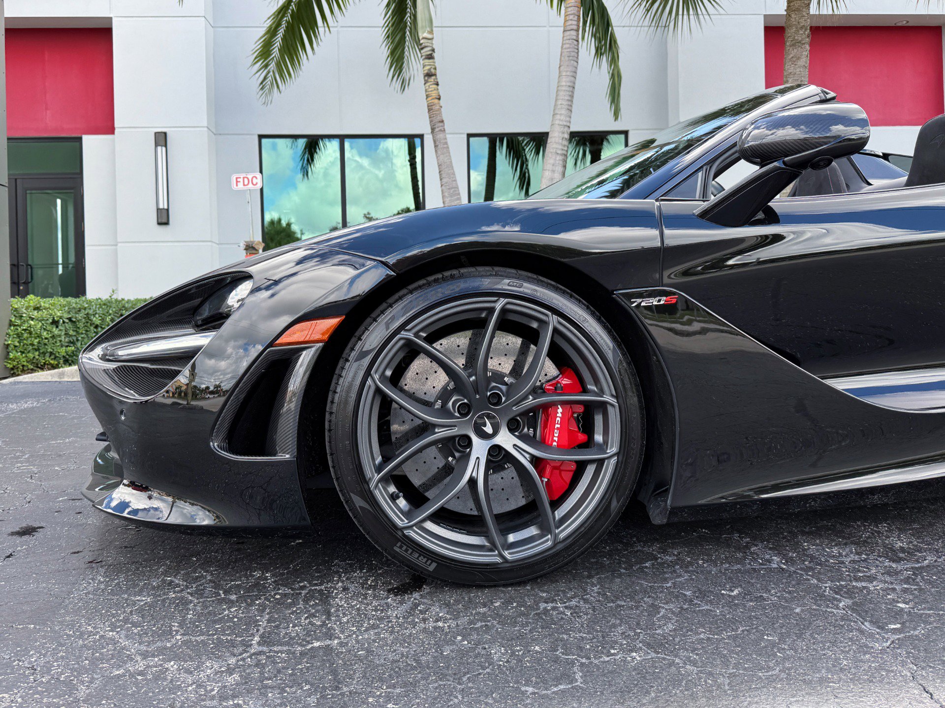 Used 2021 McLaren 720S Performance image 14