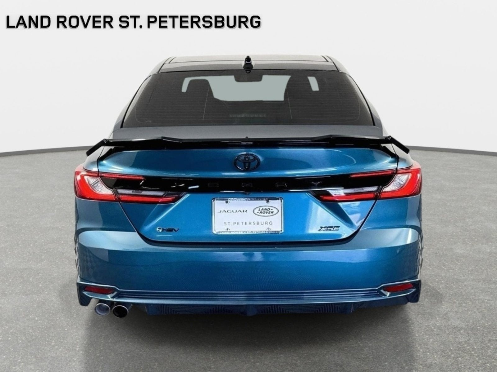 Used 2025 Toyota Camry XSE FWD image 6