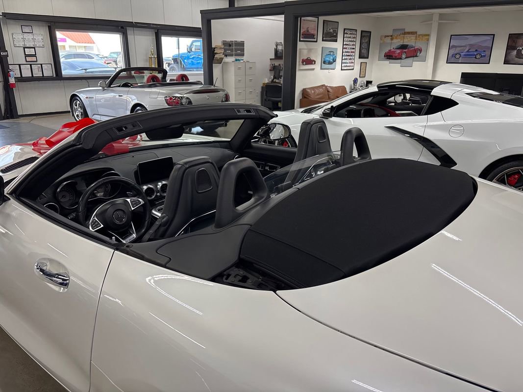 Used 2018 Mercedes-Benz AMG GT Roadster w/ Lane Tracking Package image 24
