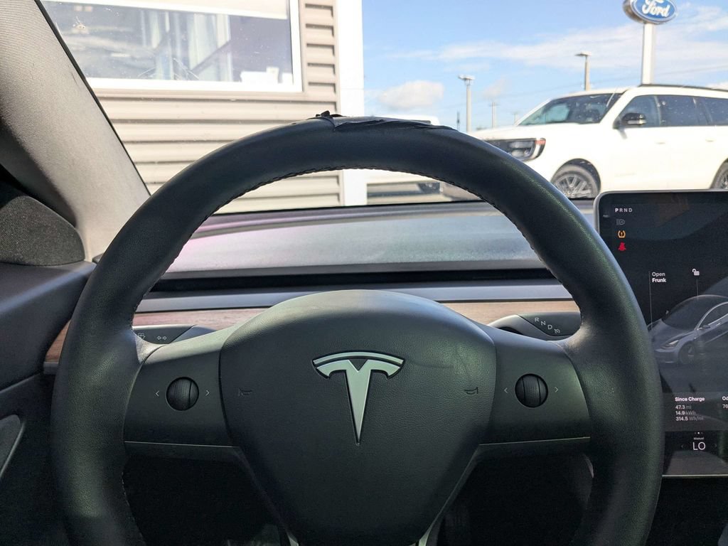 Used 2020 Tesla Model 3 Standard Range Plus RWD image 21
