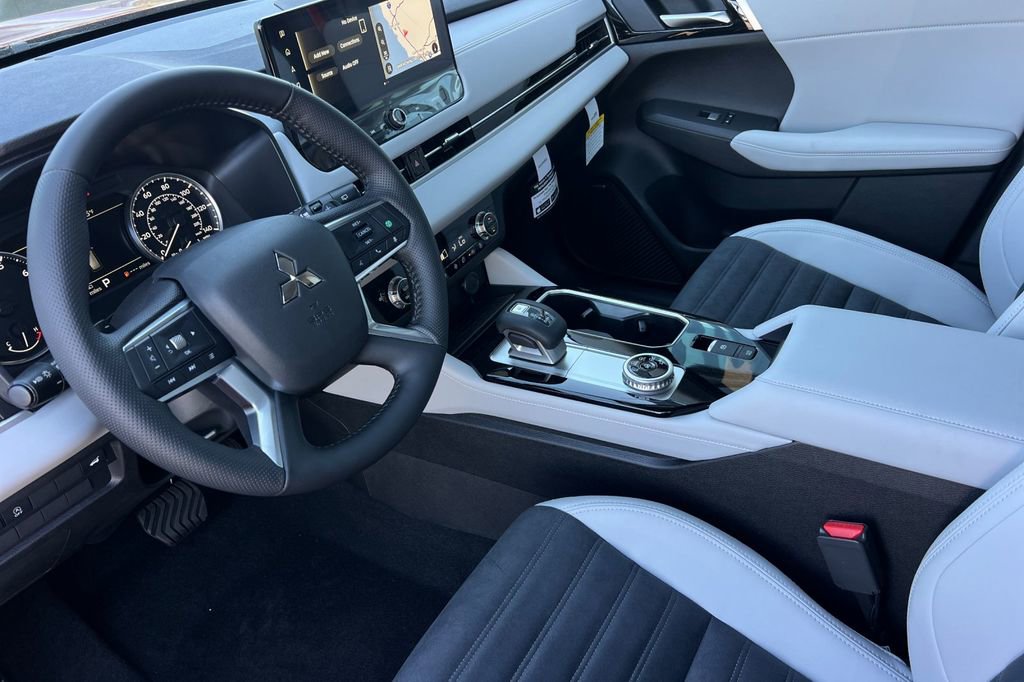 New 2026 Mitsubishi Outlander SE FWD image 11