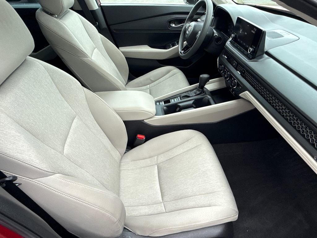 Used 2024 Honda Accord EX image 14