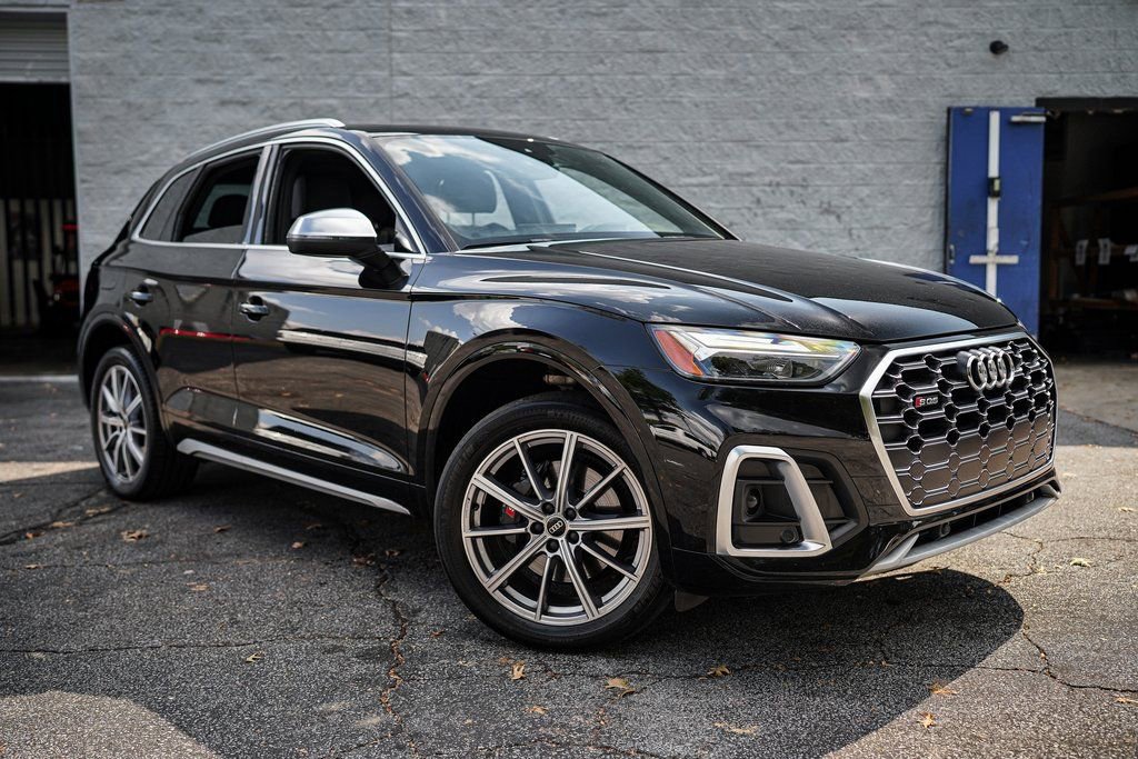 Used 2023 Audi SQ5 Premium w/ Convenience Package image 8