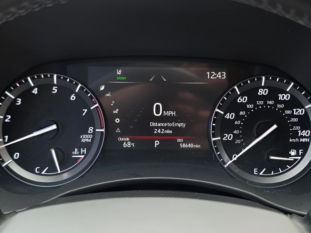 Used 2020 Toyota Highlander Platinum image 28