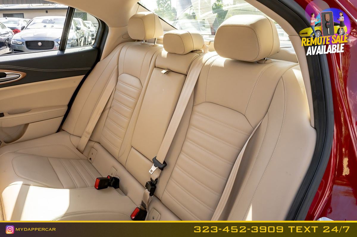 Used 2018 Alfa Romeo Giulia Ti w/ Quick Order Package 22Z Lusso image 17