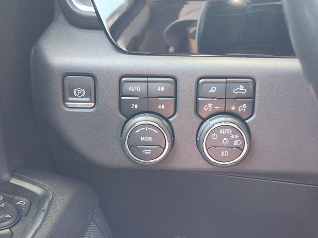 Used 2023 Chevrolet Silverado 1500 LTZ w/ LTZ Convenience Package II AWD/4WD image 22