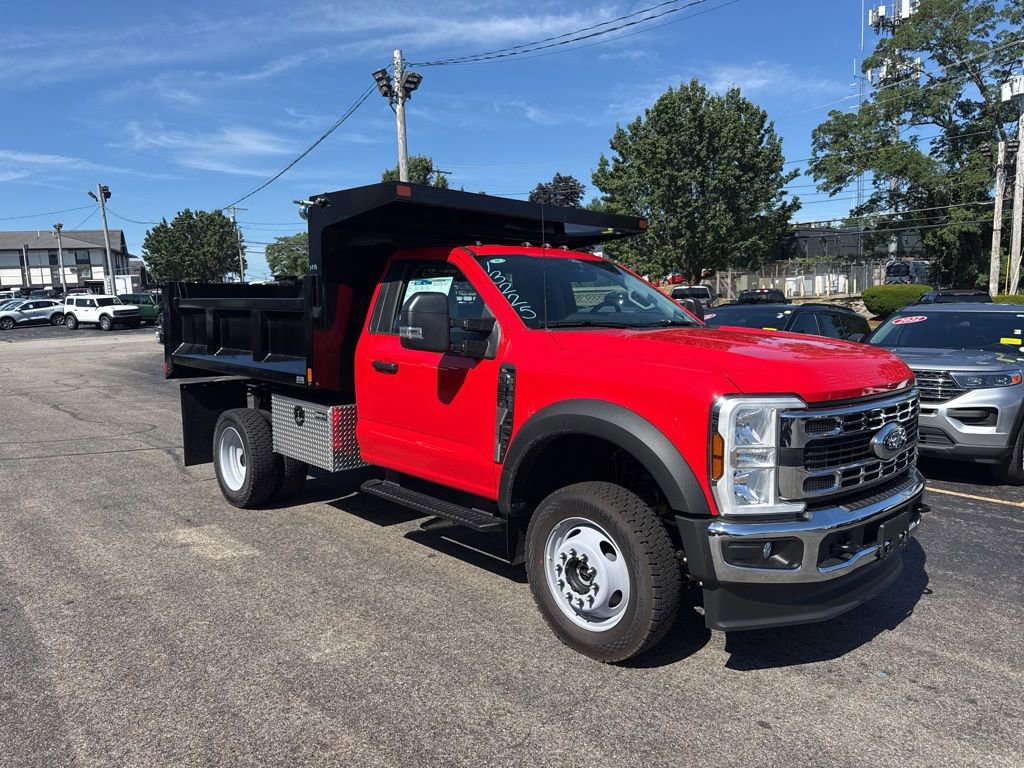 New 2025 Ford F550 4x4 Regular Cab Super Duty image 3