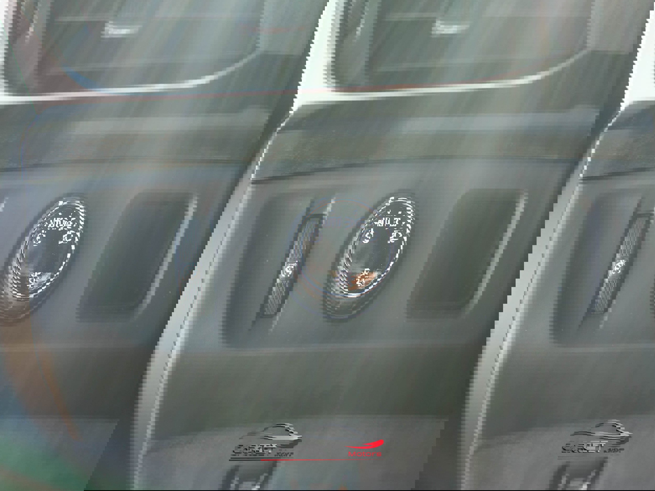 Used 2020 Cadillac Escalade ESV Platinum image 36