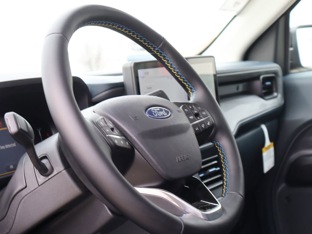 New 2026 Ford Maverick Lobo image 24