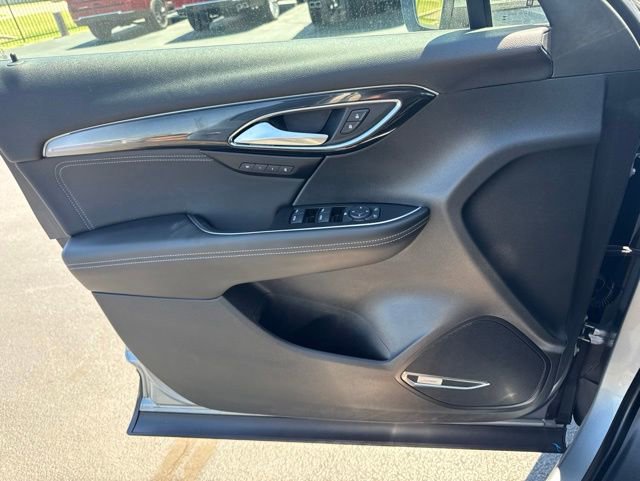 Used 2025 Buick Envision Preferred AWD/4WD image 11