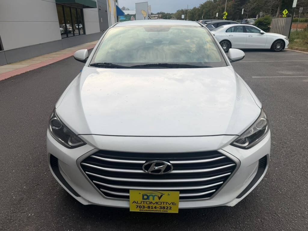 Used 2017 Hyundai Elantra SE FWD image 17