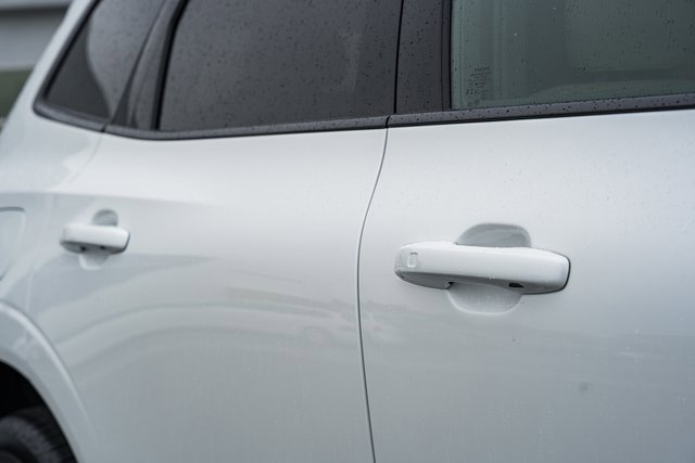 New 2026 Volvo XC60 B5 Plus w/ Protection Package Premier image 15