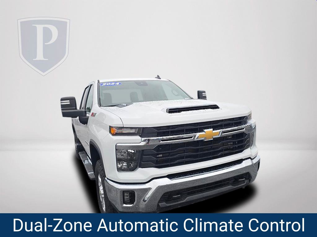 Certified 2024 Chevrolet Silverado 2500 LT AWD/4WD image 15