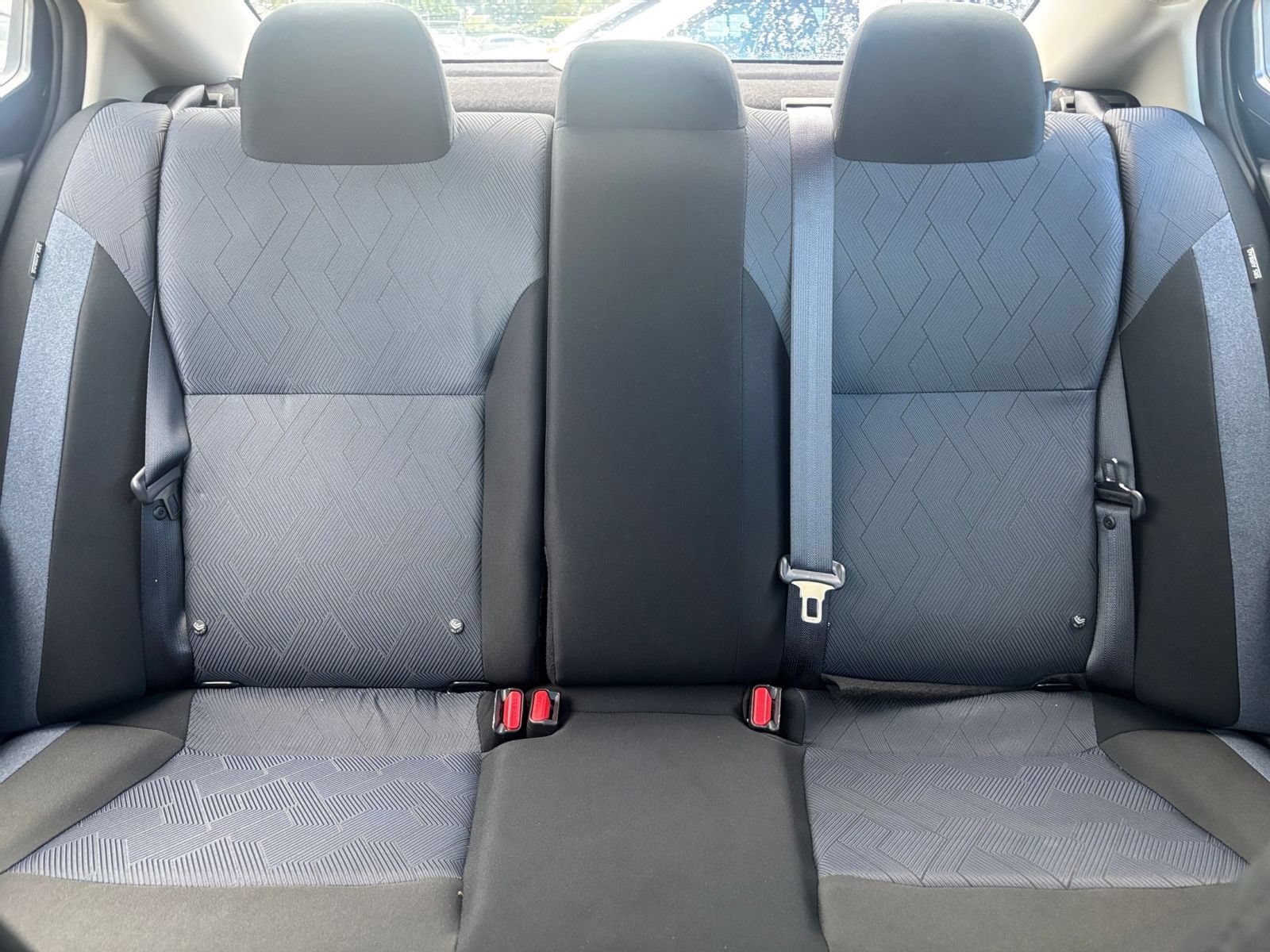Used 2025 Nissan Versa SV FWD image 35
