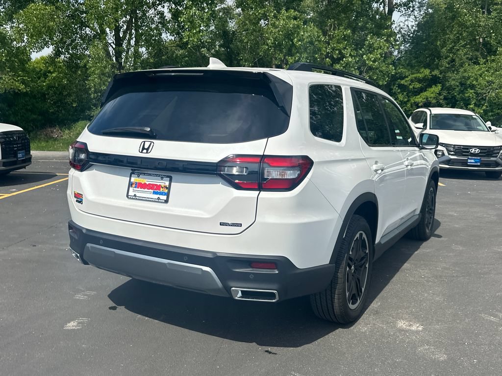 New 2026 Honda Pilot Touring image 5
